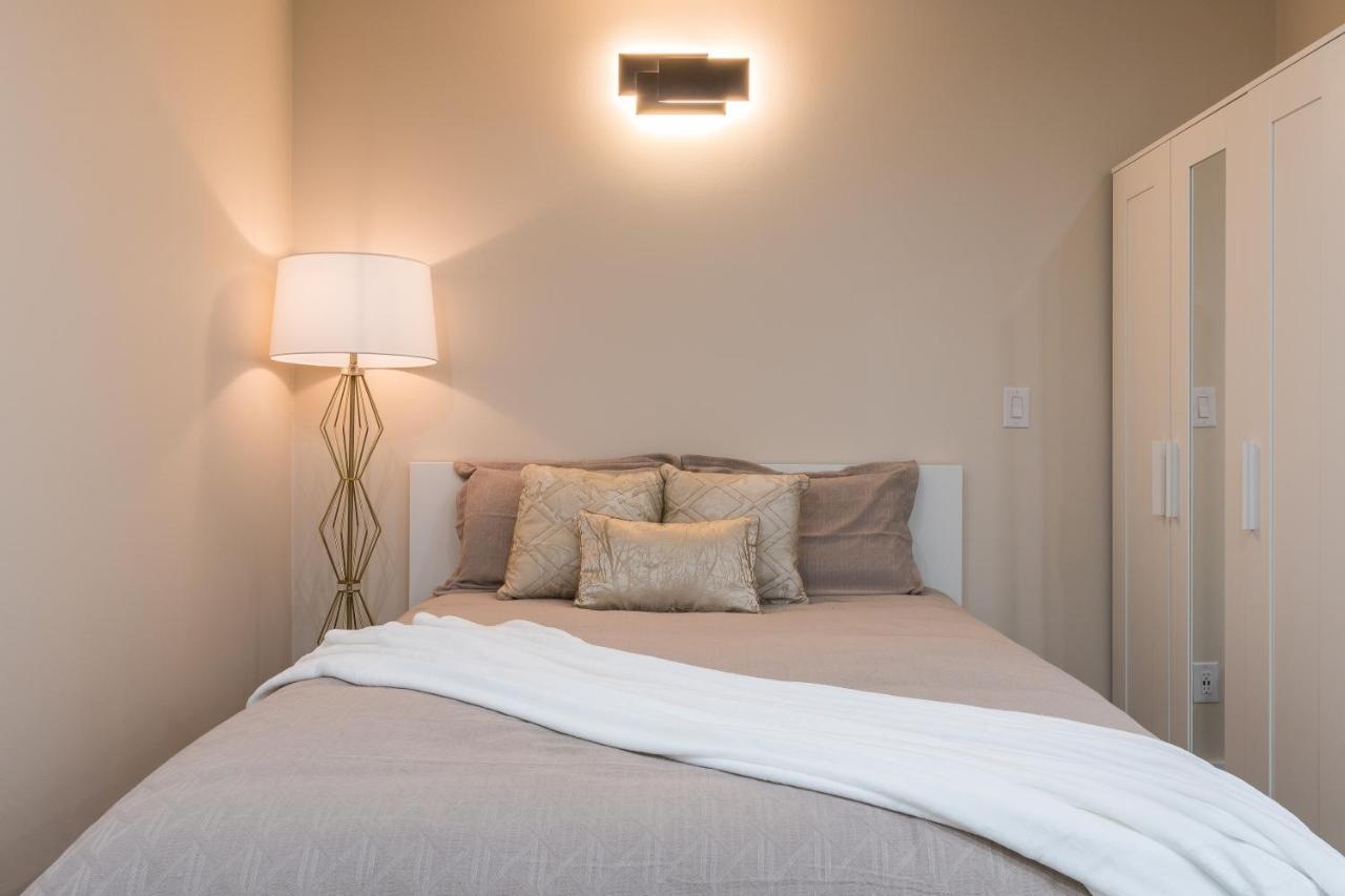 Beautiful Place With A Great Location, Free Parking, Wifi & Large Tv. Federal Way Luaran gambar